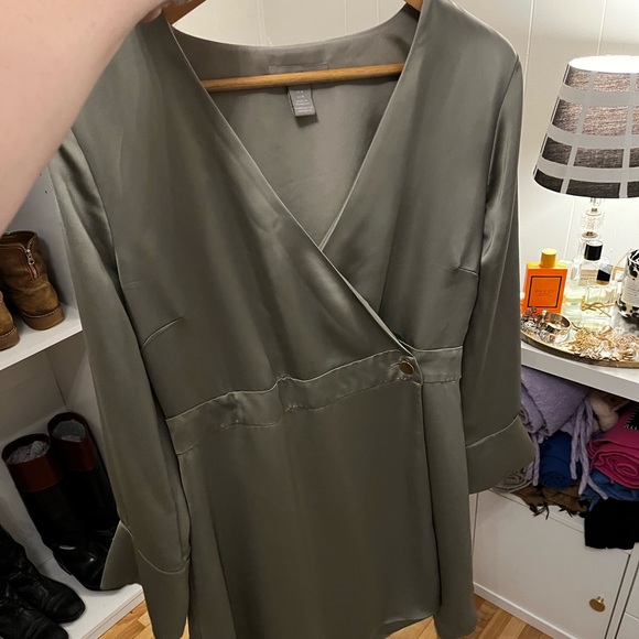 Green Wrap Dress - Picture 1 of 2